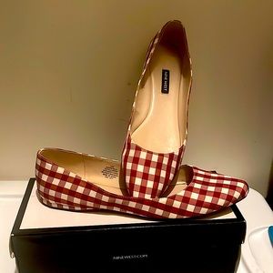 Nine West checkered Flats